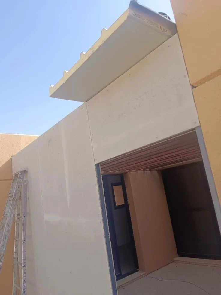 التقنيات الحديثة الملاحق ساندويتش بانل بالمملكة السعودية
