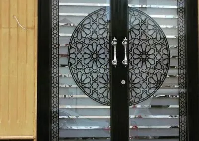 ورشة حدادة متكاملة تلبي جميع الاحتياجات بالمملكة السعودية