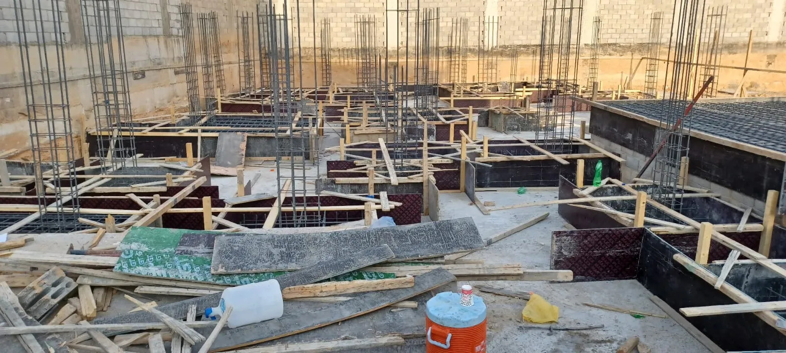 أفضل مقاول بالرياض لبناء الفلل والمنازل وترميم وتشطيب