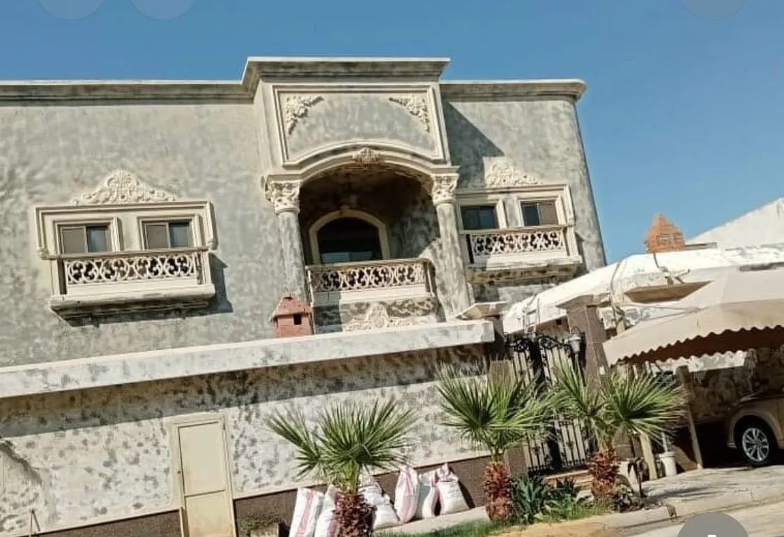 ترميم وتجديد المباني السكنية في الرياض 